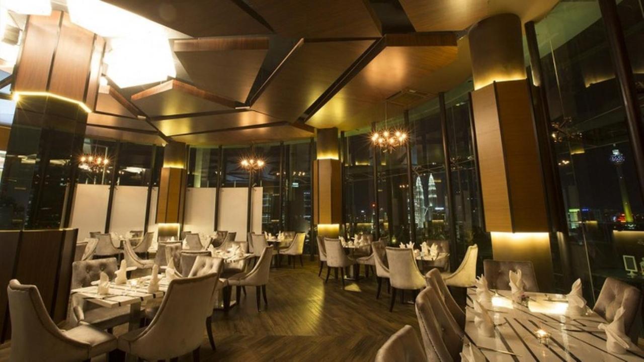 Klcc Inifinity Pool - The Regalia Residences & Suites By Kl Minsu Kuala Lumpur Exterior foto