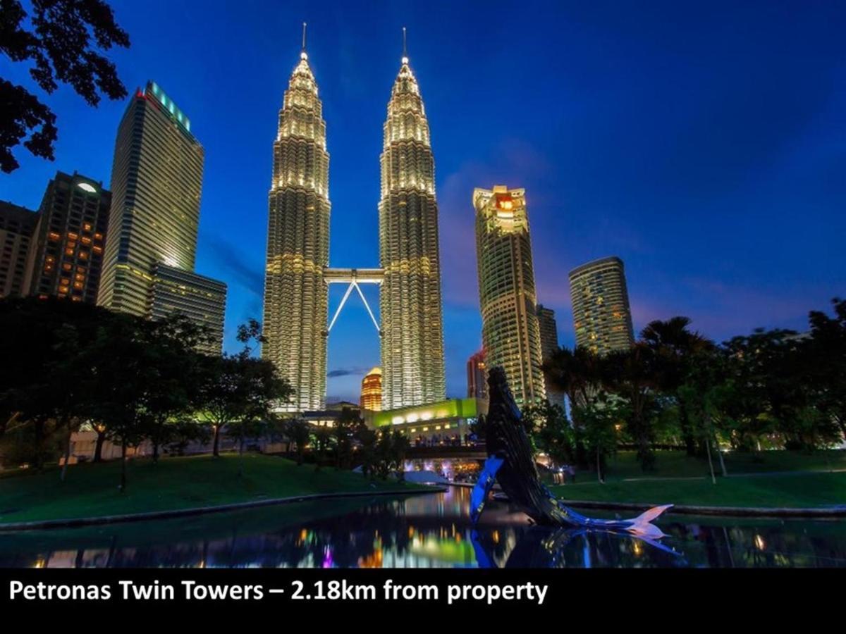 Klcc Inifinity Pool - The Regalia Residences & Suites By Kl Minsu Kuala Lumpur Exterior foto